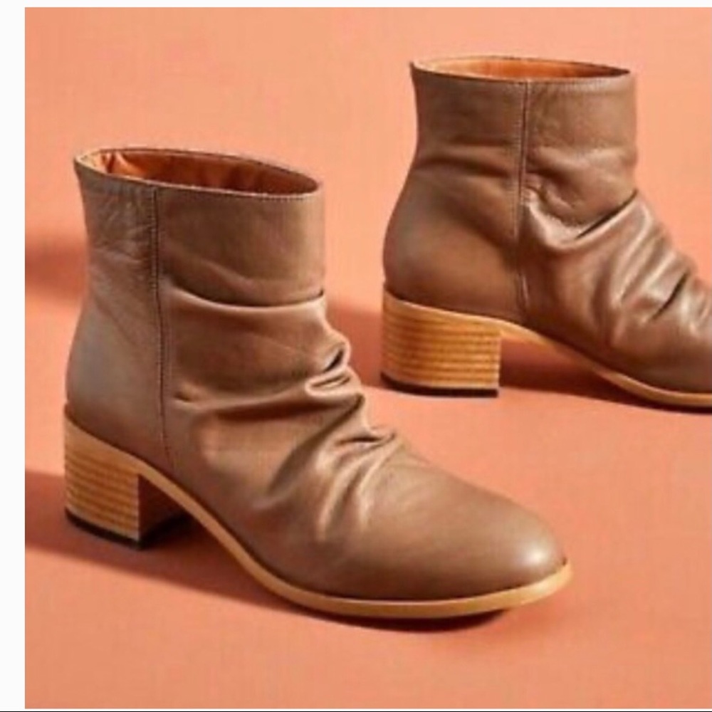 NWOT Anthro Carela Slouch Booties